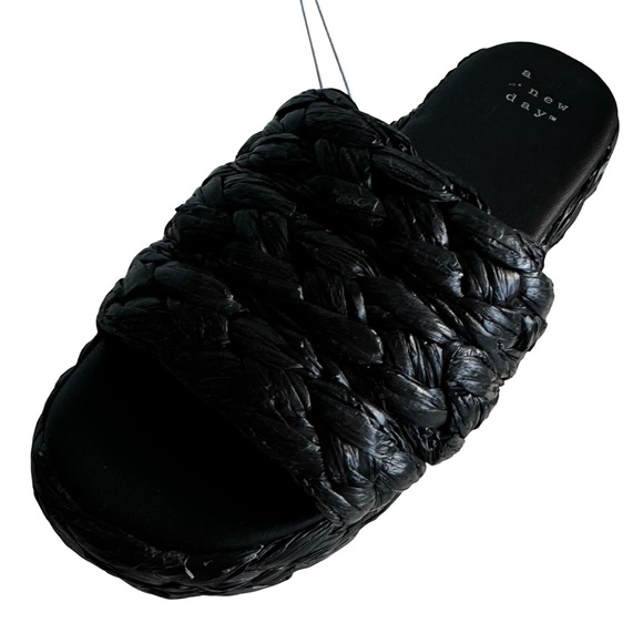 Slide Sandals Sz 6 - Picture 6 of 12